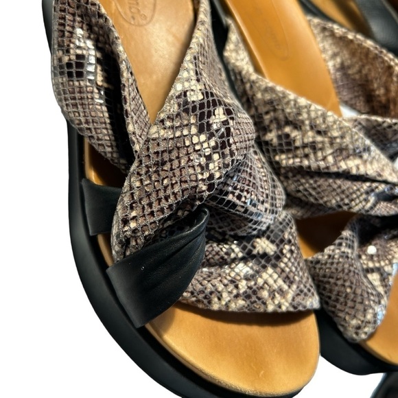 Coral Como Faux Snakeskin and Leather Wedge Sandals Sz 9 - Picture 5 of 14